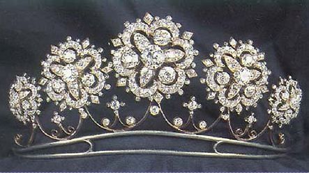 File:Tiaras Romania Victoria Eugenie s Button Tiara.jpg