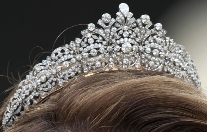 File:Tiaras Greece Alexia Alexia's Diamond Tiara.jpg