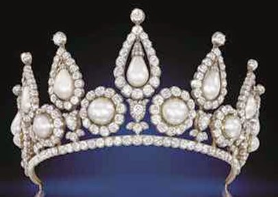File:Tiaras Hanover Caroline Diamond and Pearl Tiara.jpg