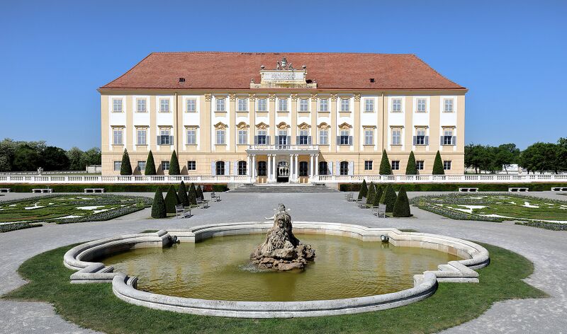 File:Residences Austria Hof Castle.JPG