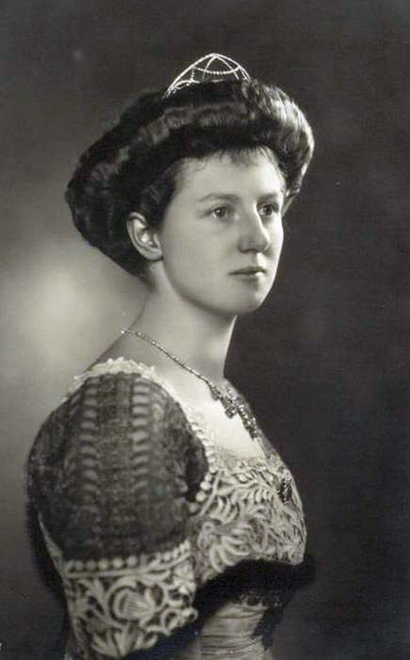 File:Schleswig-Holstein Victoria Adelaide.png