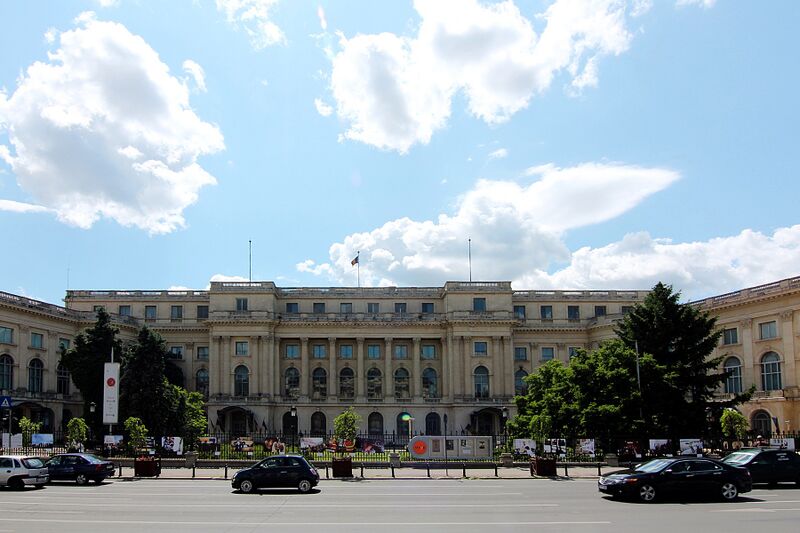 File:Residences Romania Royal Palace of Bucharest.jpg