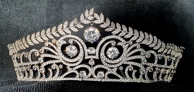 File:Tiaras Hanover Brunswick Tiara.jpg