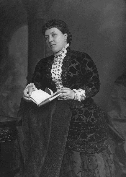 File:Saxe-Coburg and Gotha Helena.png