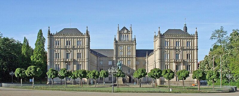 File:Residences Saxe-Coburg and Gotha Ehrenburg Castle.jpg