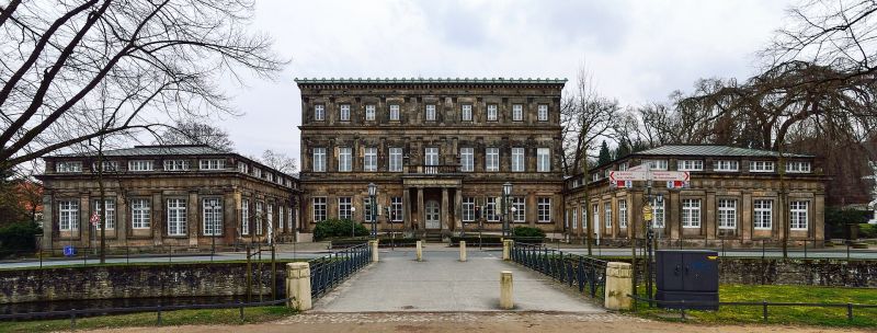 File:Residences Lippe New Palace.jpg