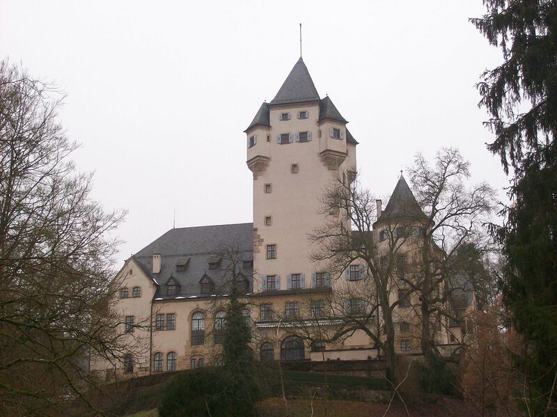 File:Residences Luxembourg Berg Castle.jpg