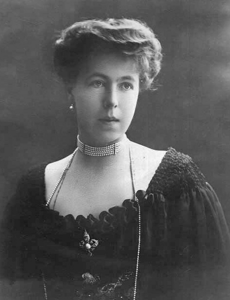 File:Saxe-Coburg and Gotha Alexandra.png
