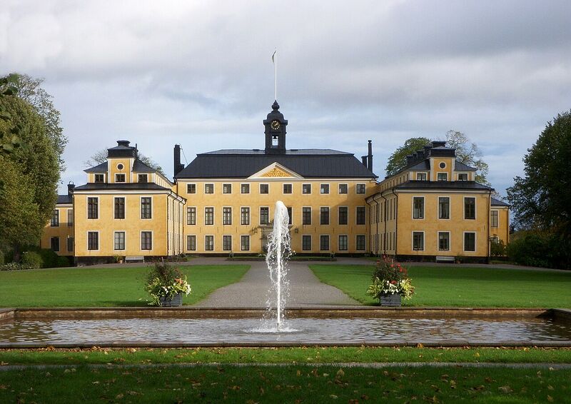 File:Residences Sweden Ulriksdal Palace.jpg