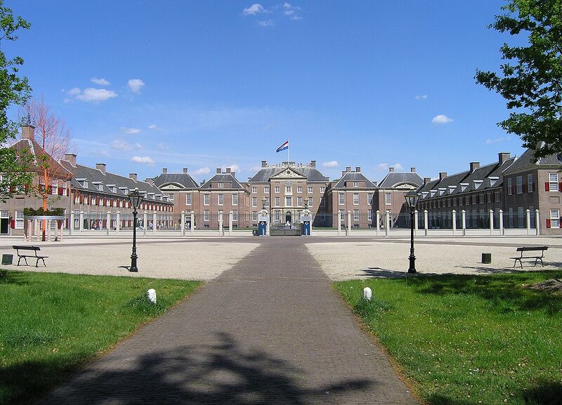 File:Residences the Netherlands Het Loo Palace.jpg