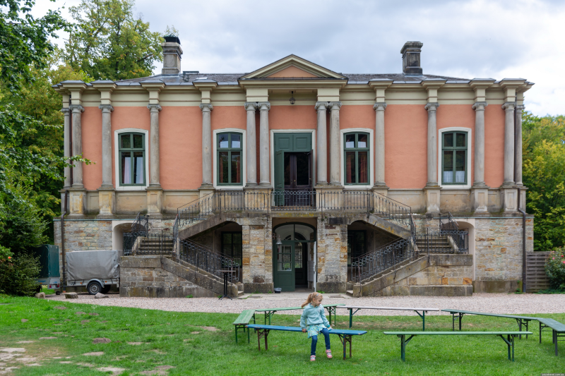 File:Residences Schaumburg-Lippe Baum Hunting Lodge.png