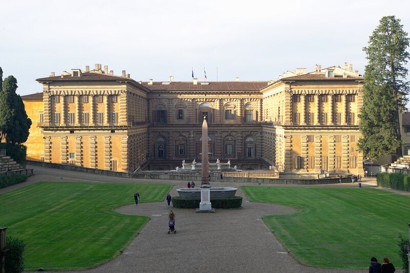 File:Residences Tuscany Palazzo Pitti.jpg