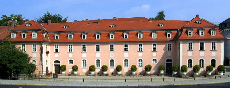 File:Residences Saxe-Weimar-Eisenach Husarenstall.jpg