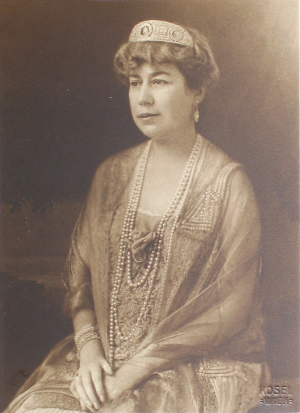 File:Gutmann Elsa.png