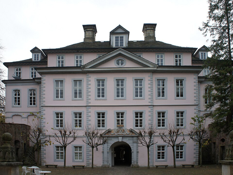 File:Residences Waldeck and Pyrmont Pyrmont Castle.png