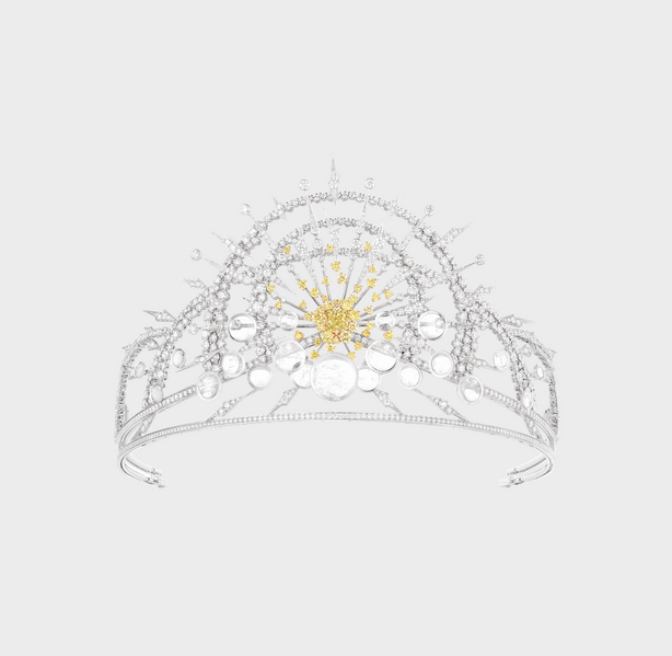 File:Tiaras Nobility Erbach Isabelle Yellow Sunburst Tiara.png