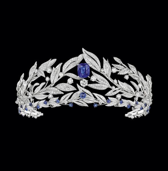 File:Tiaras Brazil Sapphire Laurel Tiara.jpg