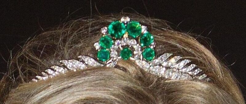 File:Tiaras Luxembourg Emerald Peacock Necklace Tiara.jpg