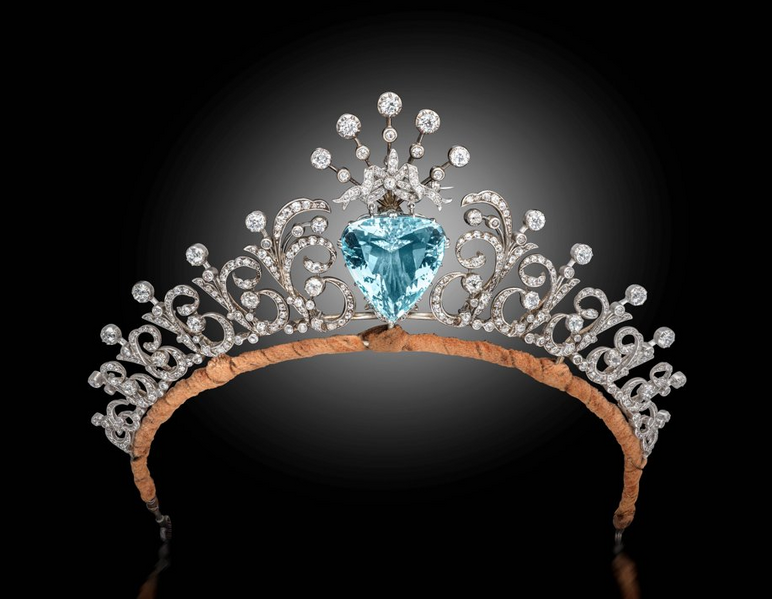 File:Tiaras Italy Bona Modern Aquamarine Tiara.png