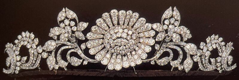 File:Tiaras Belgium Belgian Floral Tiara.jpg